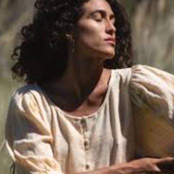 Daughters of India Ela dress in chamomile - Picture 6 of 8